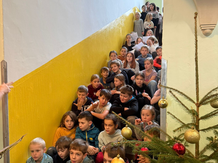 motion_photo_5067526571067592696