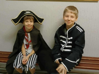 fe675e72ebe84fc659cde4ab6eef9133