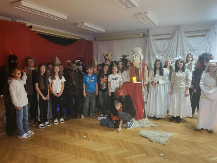 att.LqR2lP-i9pYbmWvcOizh0qqj_UIS7kEmlyU1y20CJfc (1)